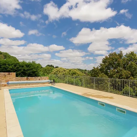 Peaceful With Pool Feriehus