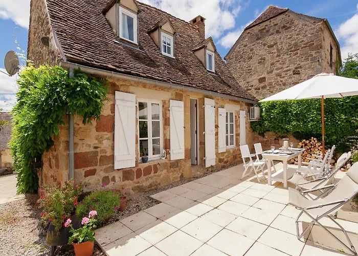 Peaceful With Pool Vakantiehuis Badefols-d'Ans