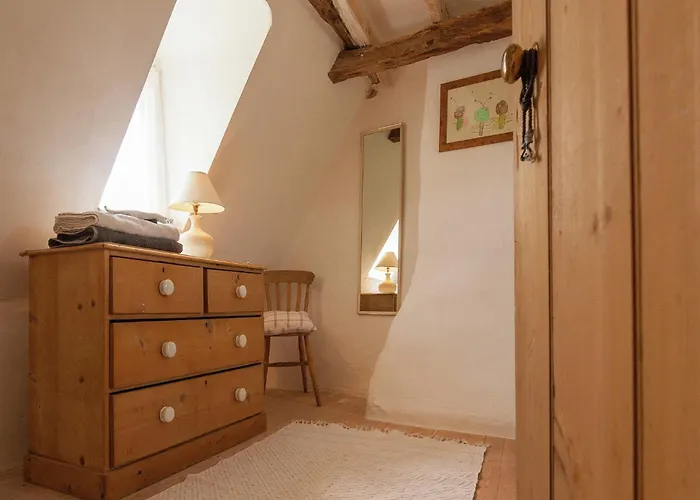 بيت للعطل Peaceful With Pool *