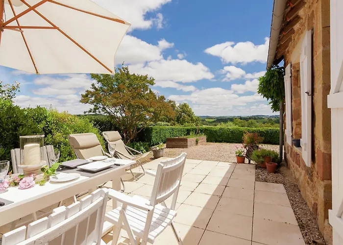 Vakantiehuis Peaceful With Pool Badefols-d'Ans